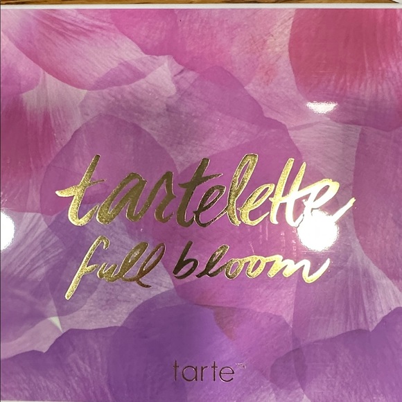 Tarte Eyeshadow Palette - Full Bloom - Picture 2 of 3